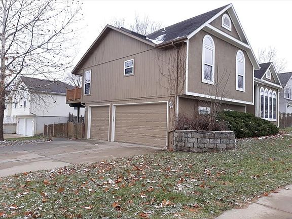 2nd image of 7915 N Ames Ave