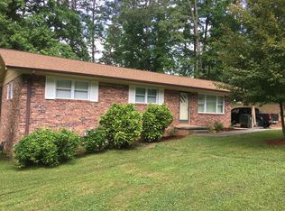 10 Valley Dr, Toccoa, GA 30577