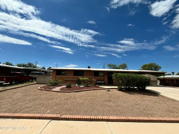 8220 E Lynch Pl, Tucson, AZ 85710