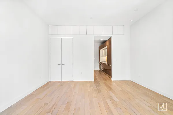 Rented by Compass | media 12