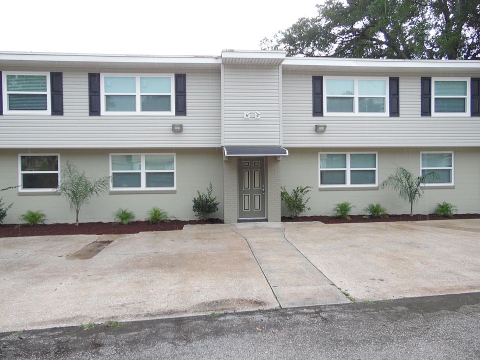 1st image of 5830 Yellow Pine Dr