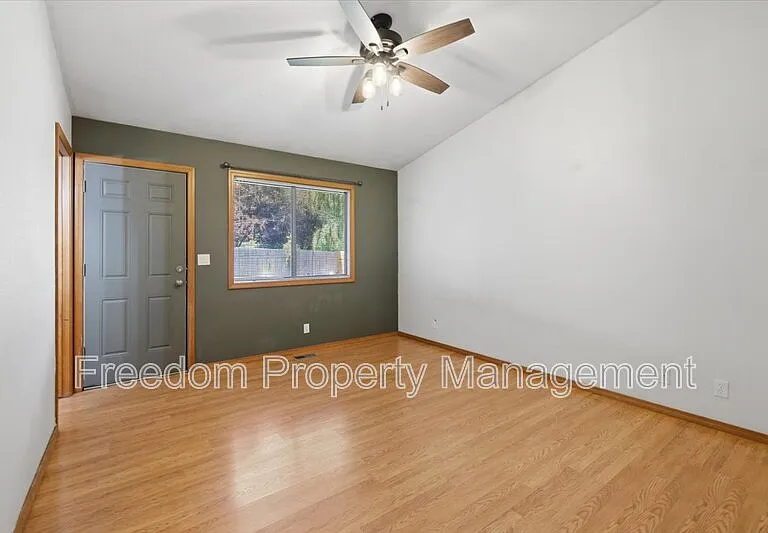 6127 N Portsmouth Ave — Photo 12