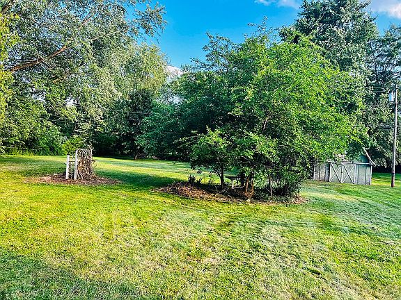 5th image of 4560 Merritt Rd