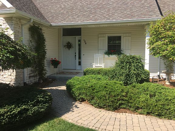 inviting entrance! 