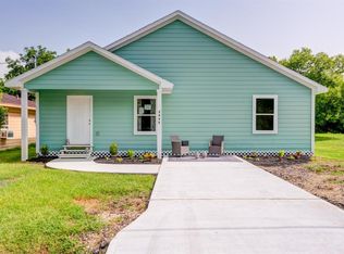 2425 Stonewall St, La Marque, TX 77568