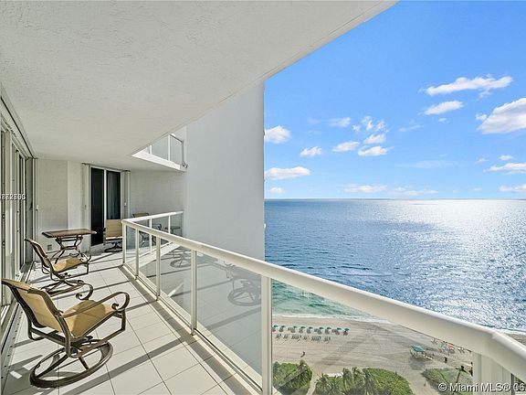 4th image of 16425 Collins Ave APT 2218