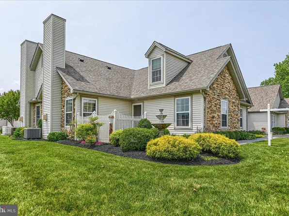 65 Apple Jack Ln, Littlestown, PA 17340