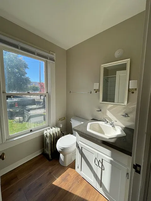 1 bed, 650 sqft, $1,000 — Photo 4