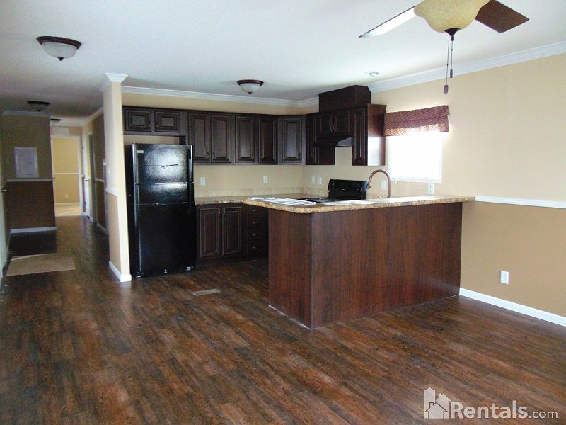 2nd image of 7008 Grand River Dr