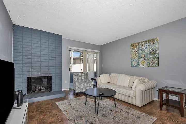 3724 Kelton Ave #4-1 — Photo 12