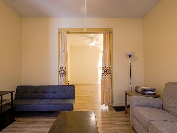 3rd image of 319 W Clinton St