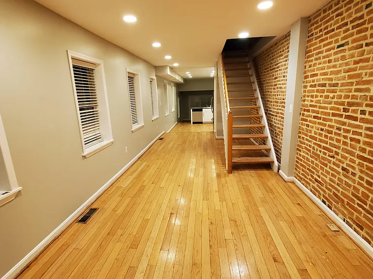 1430 Light St — Photo 11