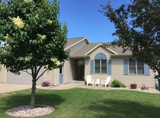 N1712 Hess Rd, La Crosse, WI 54601