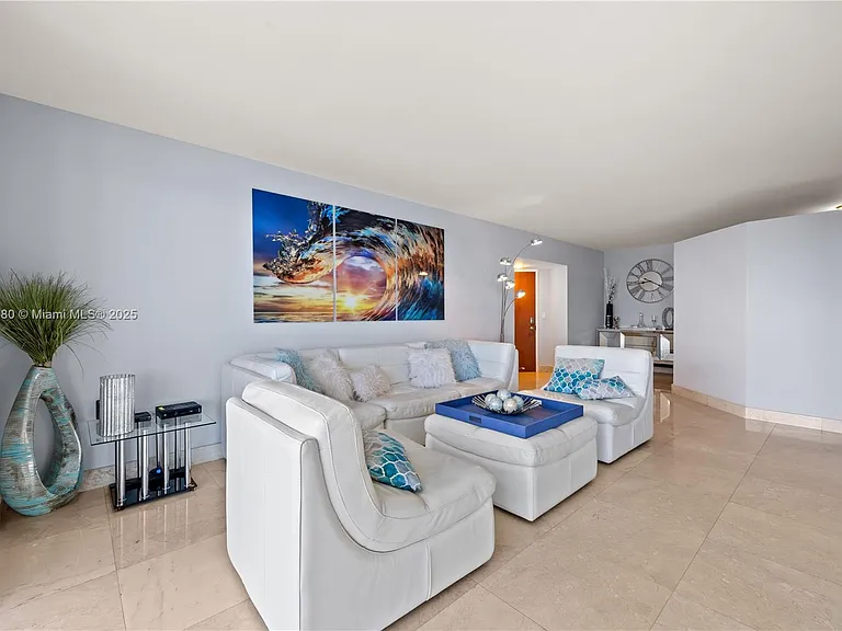 6365 Collins Ave #4106 — Photo 3