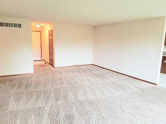 4th image of 6468 Sunny Meadow Dr