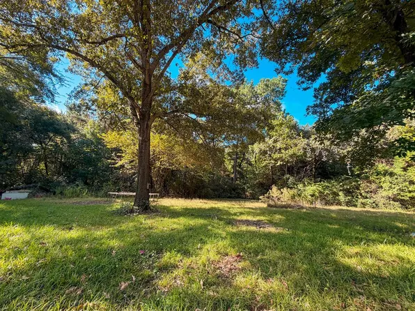 801 An County Road 107, Elkhart, TX 75839