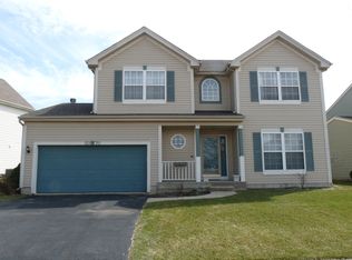 5070 Hayward Ln, Lake In The Hills, IL 60156
