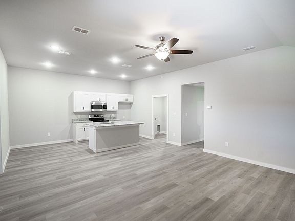 2nd image of 2604 Roman Ln