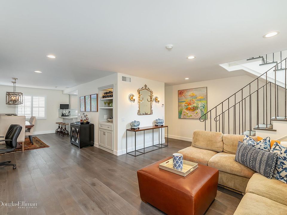 1st image of 613 South Broadway