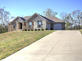 126 Battery Ln, Fisherville, KY 40023