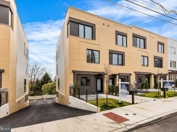 265 Delmar St #B, Philadelphia, PA 19128