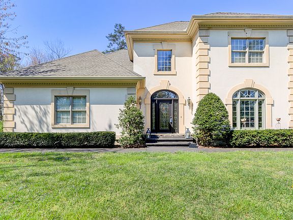 4th image of 5315 Kesterbrooke Blvd