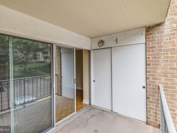 3rd image of 100 West Ave #309-W