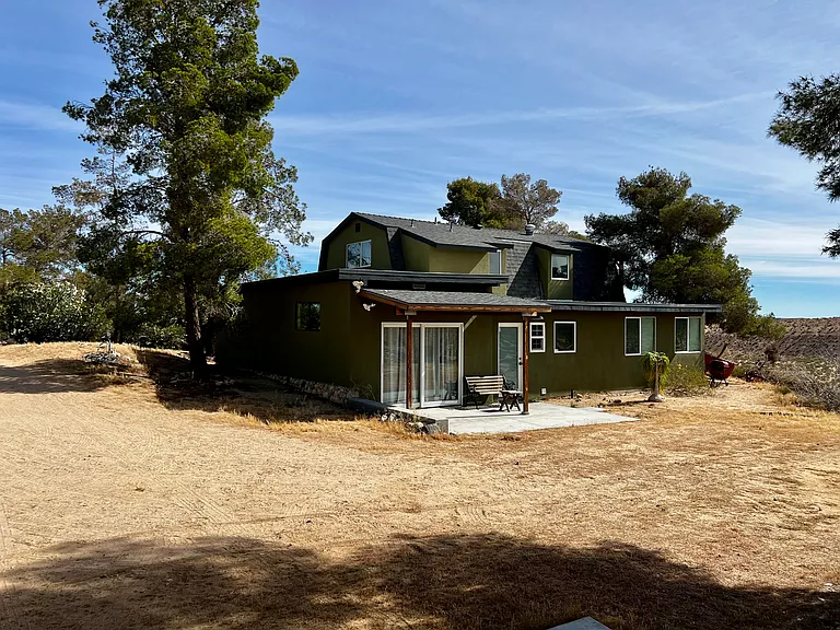 1377 Tahoe Ave #2 — Photo 31