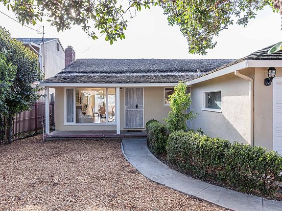 4th image of 2359 Oakwood Dr