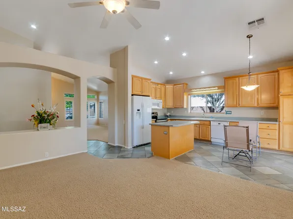 11092 N Eagle Crest Dr, Tucson, AZ 85737