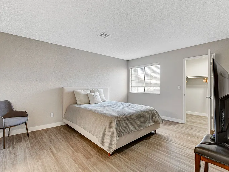 Talesai Apartments — Photo 28