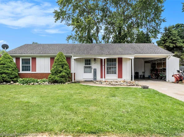268 Engle St, Imlay City, MI 48444