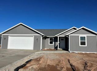 2090 Bear Paw Trl, Kaukauna, WI 54130