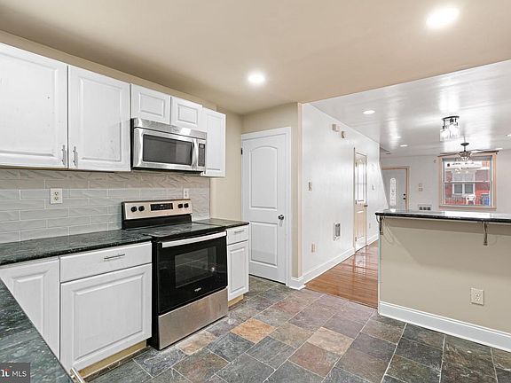 5th image of 1816 S Alden St