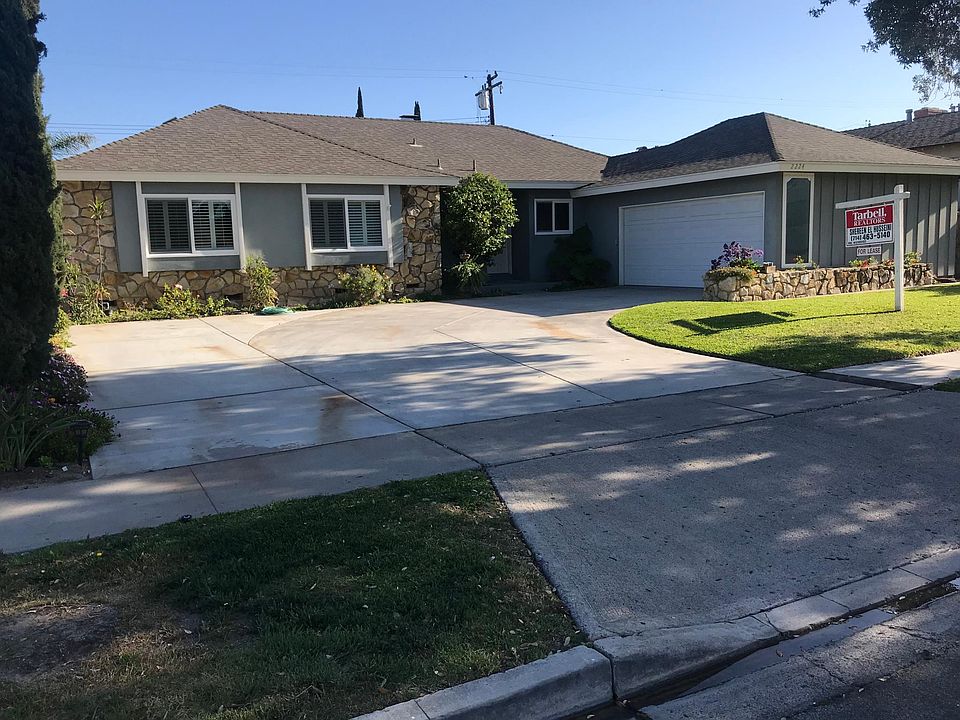 1st image of 2224 E Briarvale Ave
