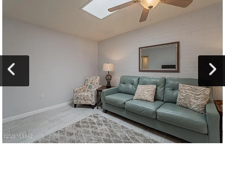 1040 S Calle De La Temporada — Photo 10