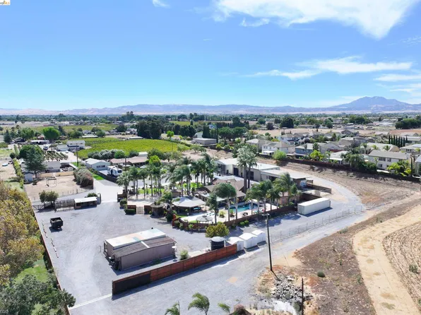 340 W Bolton Rd, Oakley, CA 94561