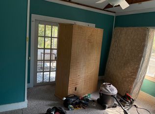 402 E Erie Ave, Folly Beach, SC 29439