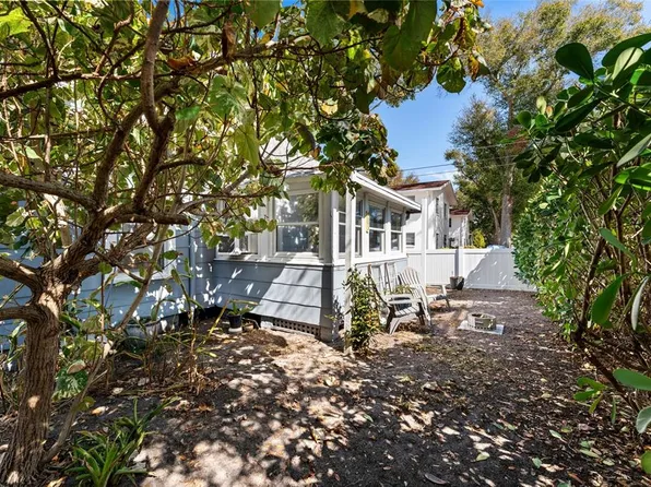 783 30th Ave N, Saint Petersburg, FL 33704