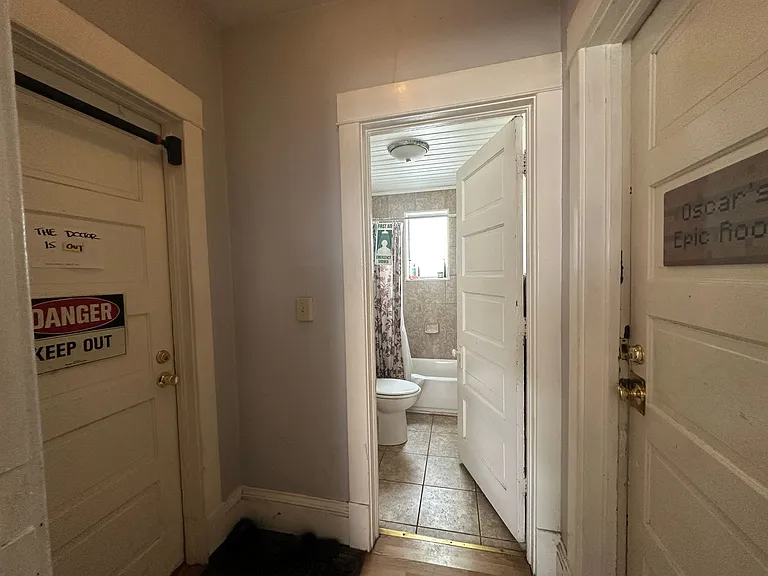 24-26 S. Mills St — Photo 9