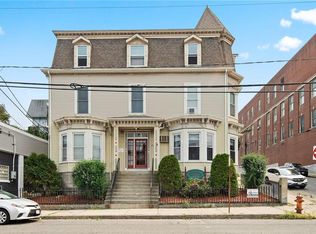 313 Durfee St APT 1S, Fall River, MA 02720