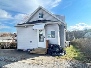 521 Wylie Ave, Clairton, PA