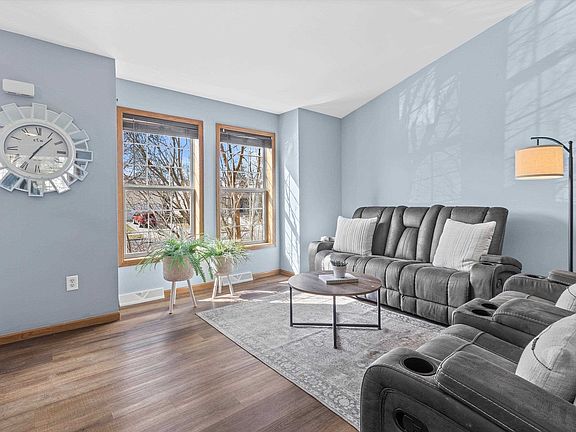 2nd image of 4109 Carberry St