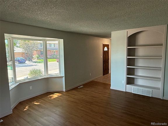 4th image of 12914 Dexter Way