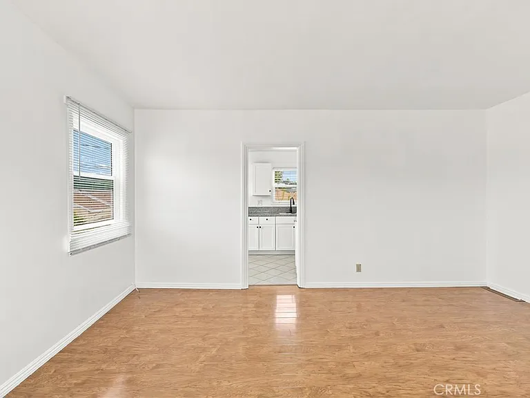 219 W Riggin St #C — Photo 10