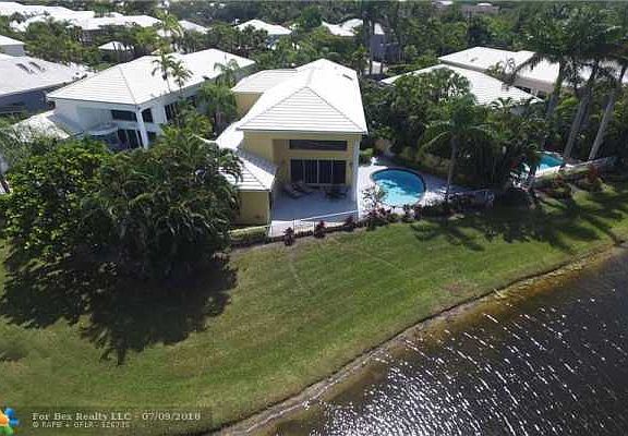 Home For Sale In Wedgwood