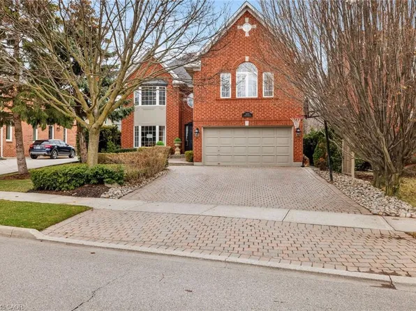 2030 Banbury Cres, Oakville, ON L6H 5P9