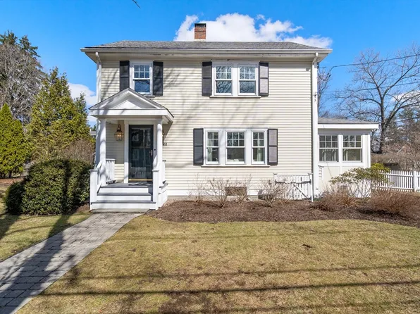 22 S Lincoln St, Natick, MA 01760
