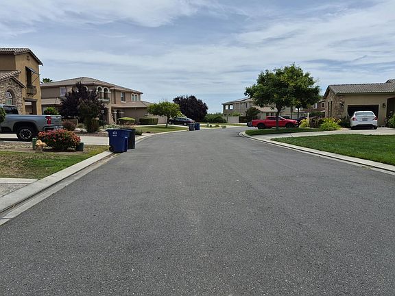 5th image of 15125 Torrey Pines Cir