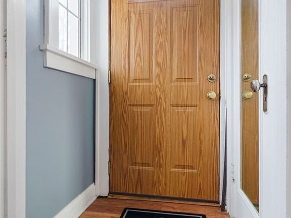 5th image of 422 Werstler Ave NW